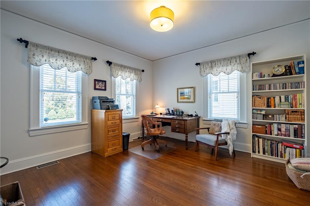 1223 South Hawthorne Road Winston-Salem, NC 27103 - Photo 23 of 43