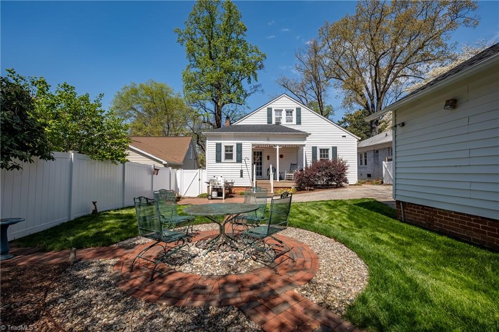 1223 South Hawthorne Road Winston-Salem, NC 27103 - Photo 7 of 43