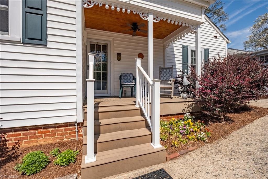 1223 South Hawthorne Road Winston-Salem, NC 27103 - Photo 8 of 43