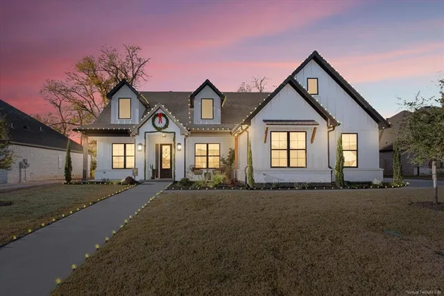 $817,000 | 10229 Creekside Lane, Waco, TX 76712