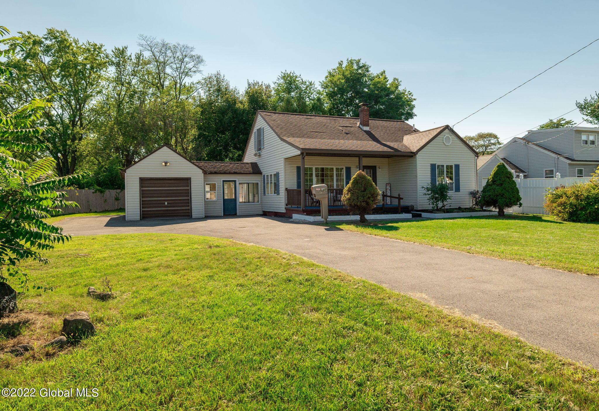 2971 Amsterdam Road Schenectady, NY 12302 - Photo 3 of 34 30-web-or-mls-2971AmsterdamRd-30