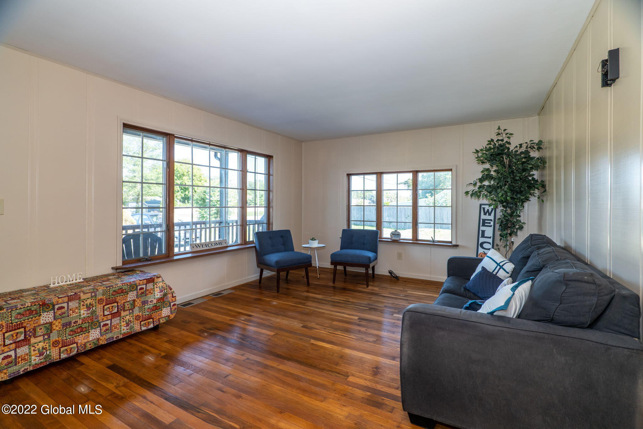 2971 Amsterdam Road Schenectady, NY 12302 - Photo 5 of 34 4-web-or-mls-2971AmsterdamRd-4