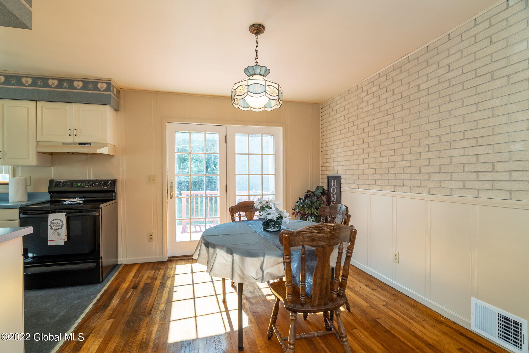 2971 Amsterdam Road Schenectady, NY 12302 - Photo 8 of 34 7-web-or-mls-2971AmsterdamRd-7