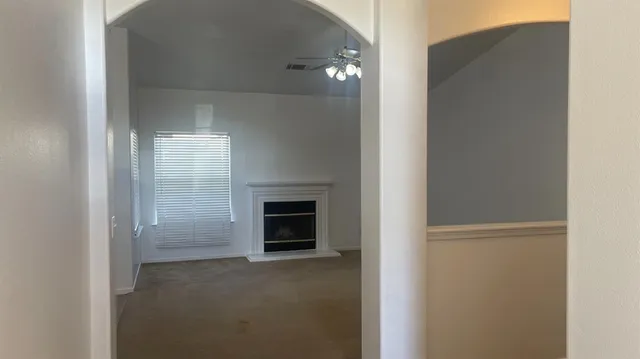 $2,200 | 1400 Bay Street, Lemoore, CA 93245