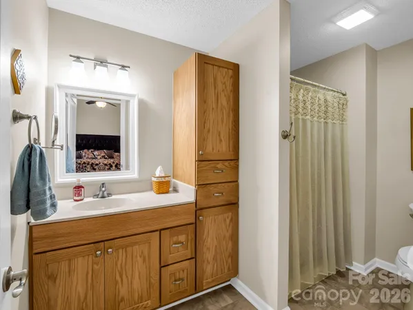 $439,500 | 53 Barn Owl Way, Hendersonville, NC 28792