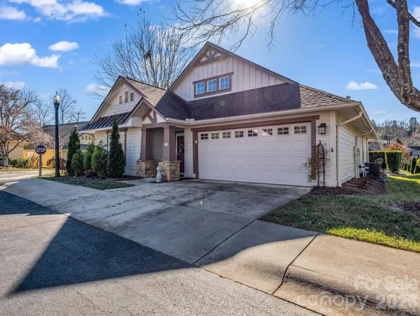 $439,500 | 53 Barn Owl Way, Hendersonville, NC 28792