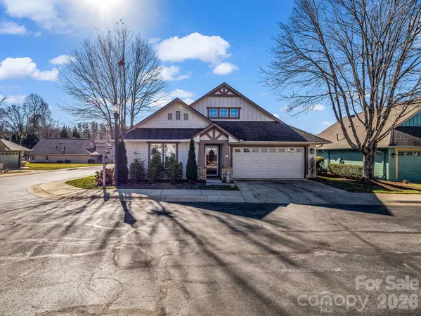 $439,500 | 53 Barn Owl Way, Hendersonville, NC 28792