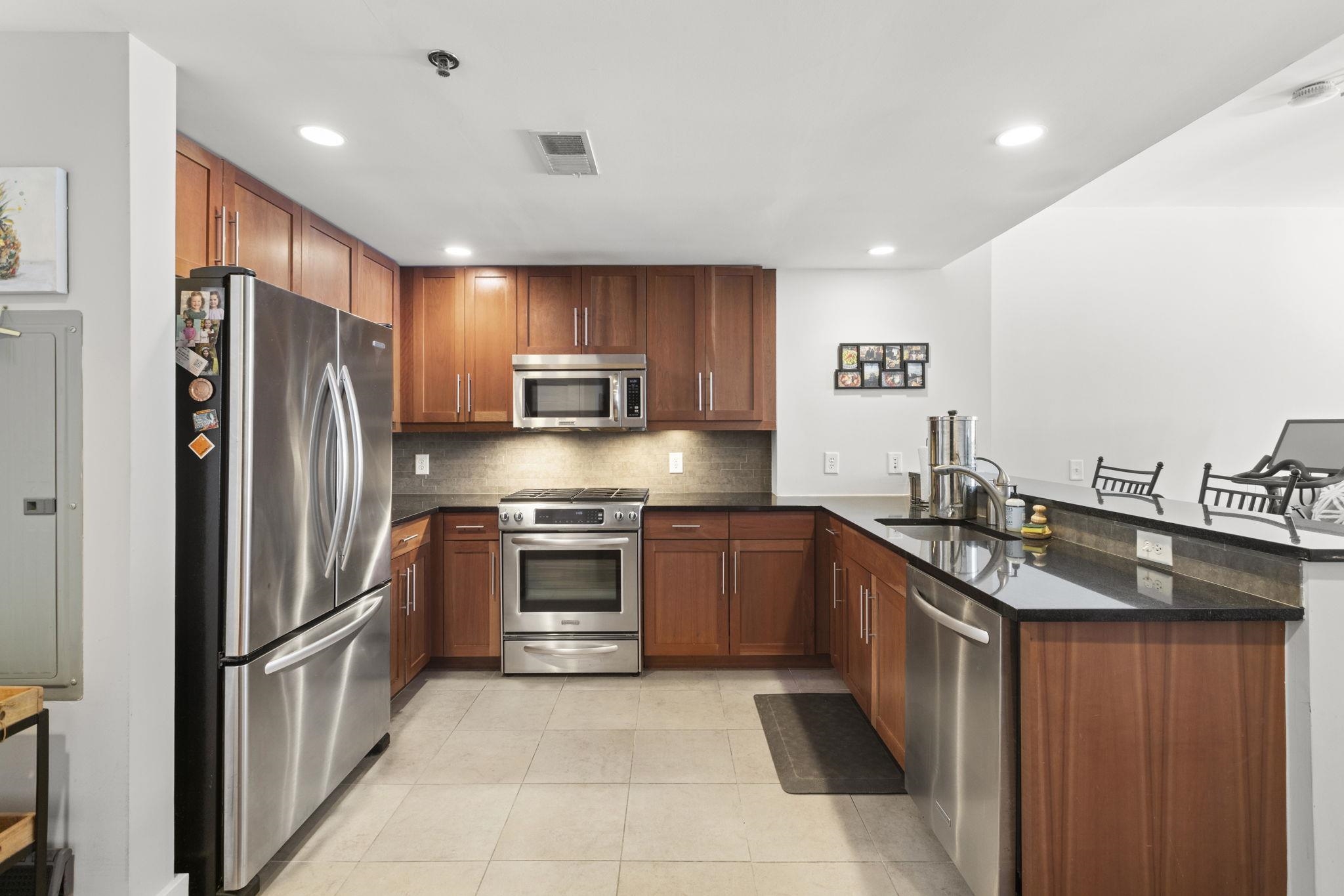 800 Jackson Street, Unit 712 Hoboken, NJ 07030 - Photo 3 of 16