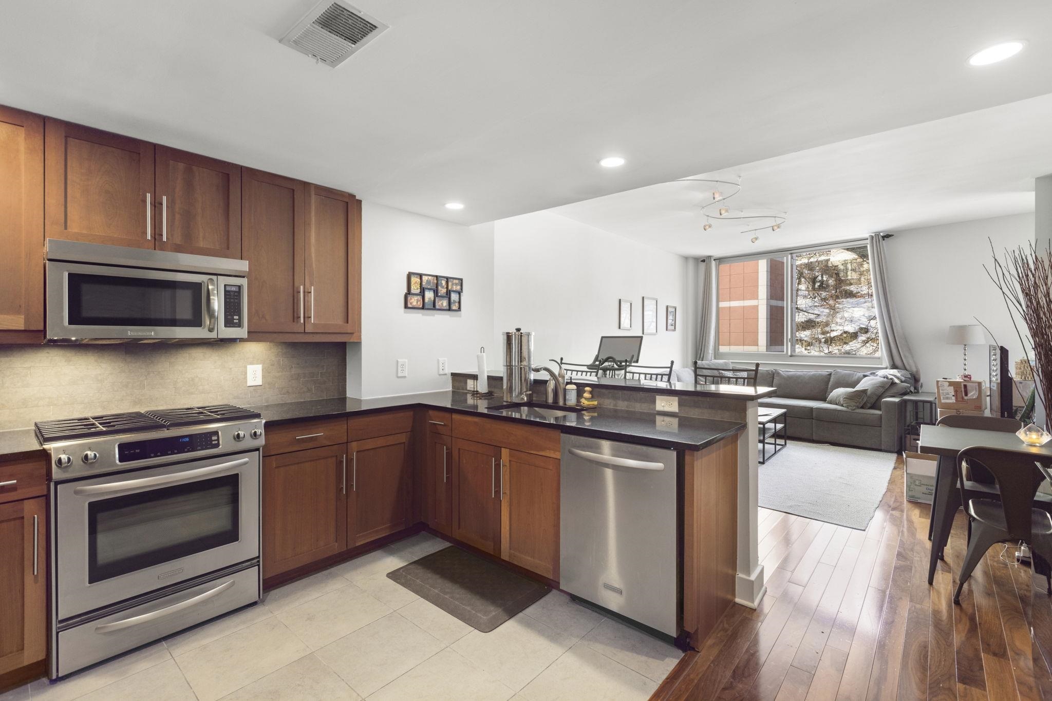 800 Jackson Street, Unit 712 Hoboken, NJ 07030 - Photo 4 of 16