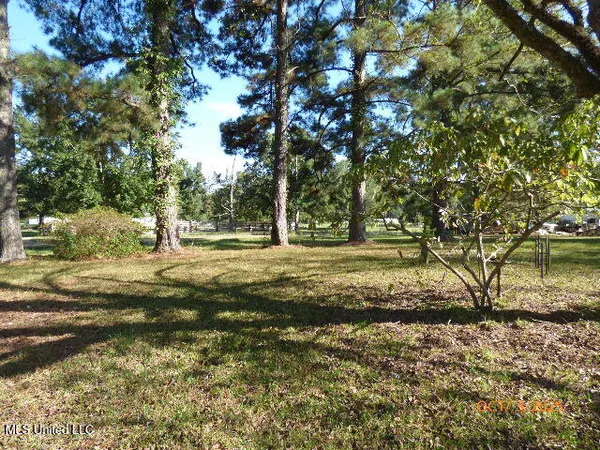 $57,800 | 32 Rose Hill Drive, Natchez, MS 39120