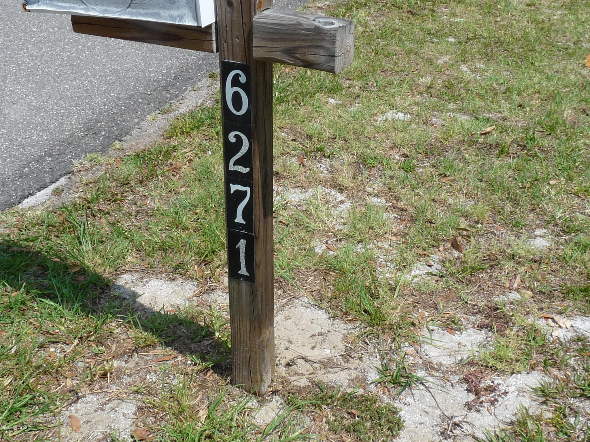 6271 Janina Road Cocoa, FL 32927 - Photo 2 of 12 P1070737
