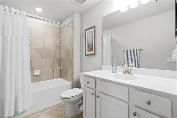 $275,900 | 10720 Palazzo Way, Unit 302, Fort Myers, FL 33913