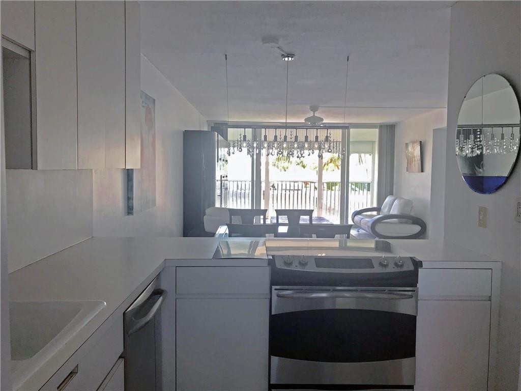 698 Northeast Spanish River Boulevard, Unit 23 Boca Raton, FL 33431 - Photo 11 of 30 Photo 11
