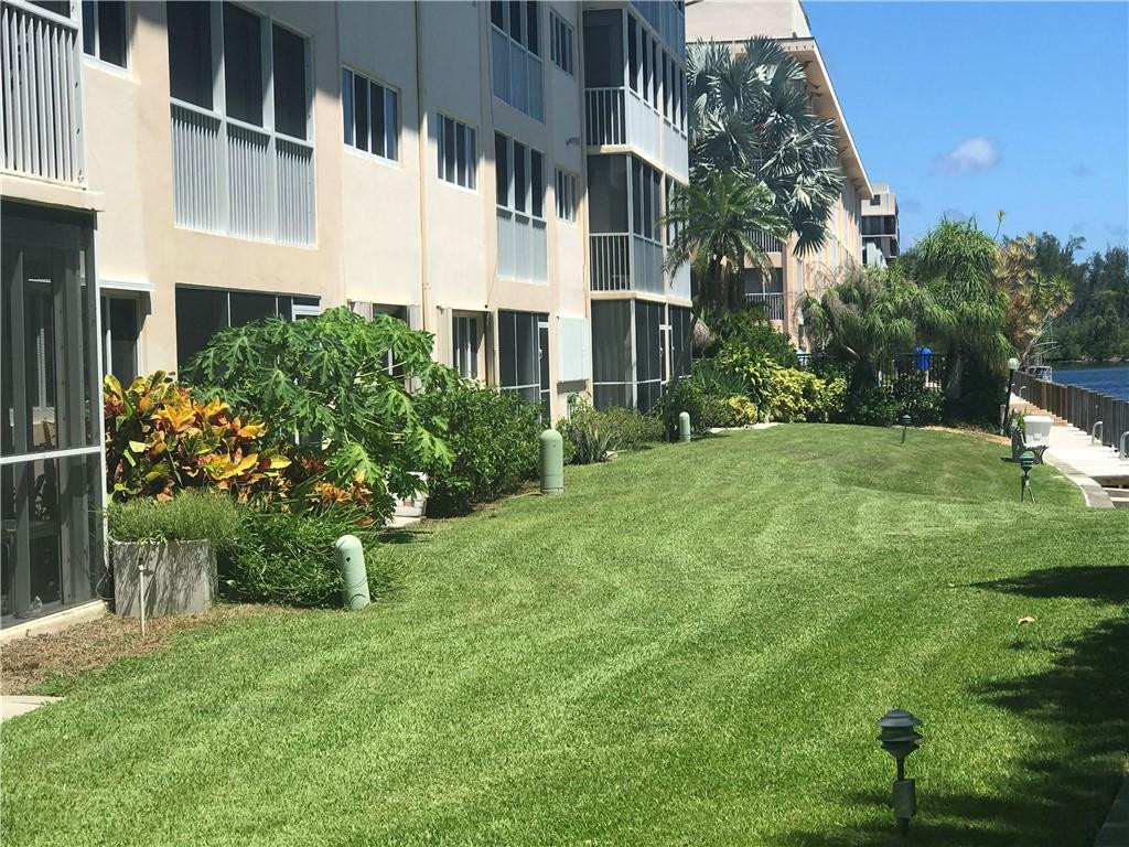 698 Northeast Spanish River Boulevard, Unit 23 Boca Raton, FL 33431 - Photo 26 of 30 Photo 26