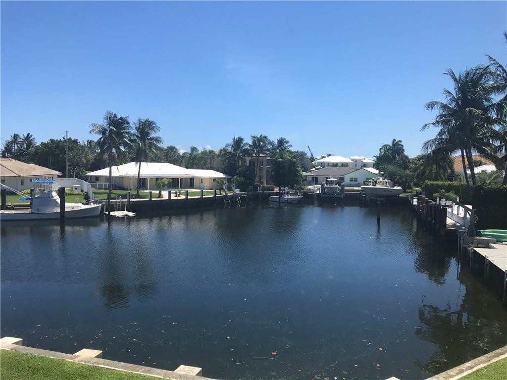 698 Northeast Spanish River Boulevard, Unit 23 Boca Raton, FL 33431 - Photo 4 of 30 Photo 4