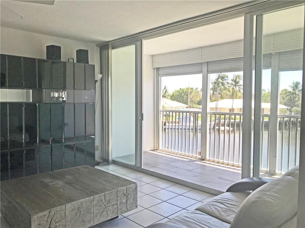 698 Northeast Spanish River Boulevard, Unit 23 Boca Raton, FL 33431 - Photo 5 of 30 Photo 5