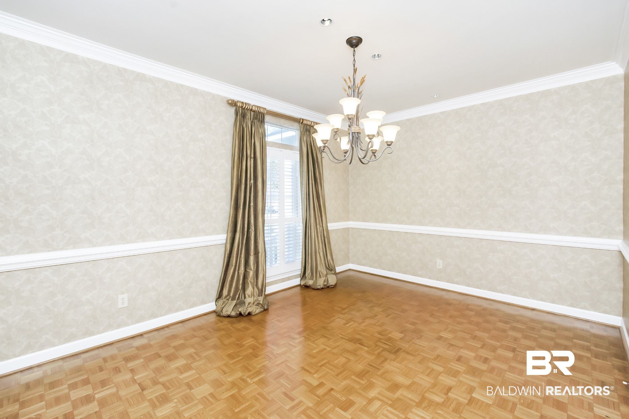 1121 Savannah Drive Mobile, AL 36609 - Photo 5 of 44