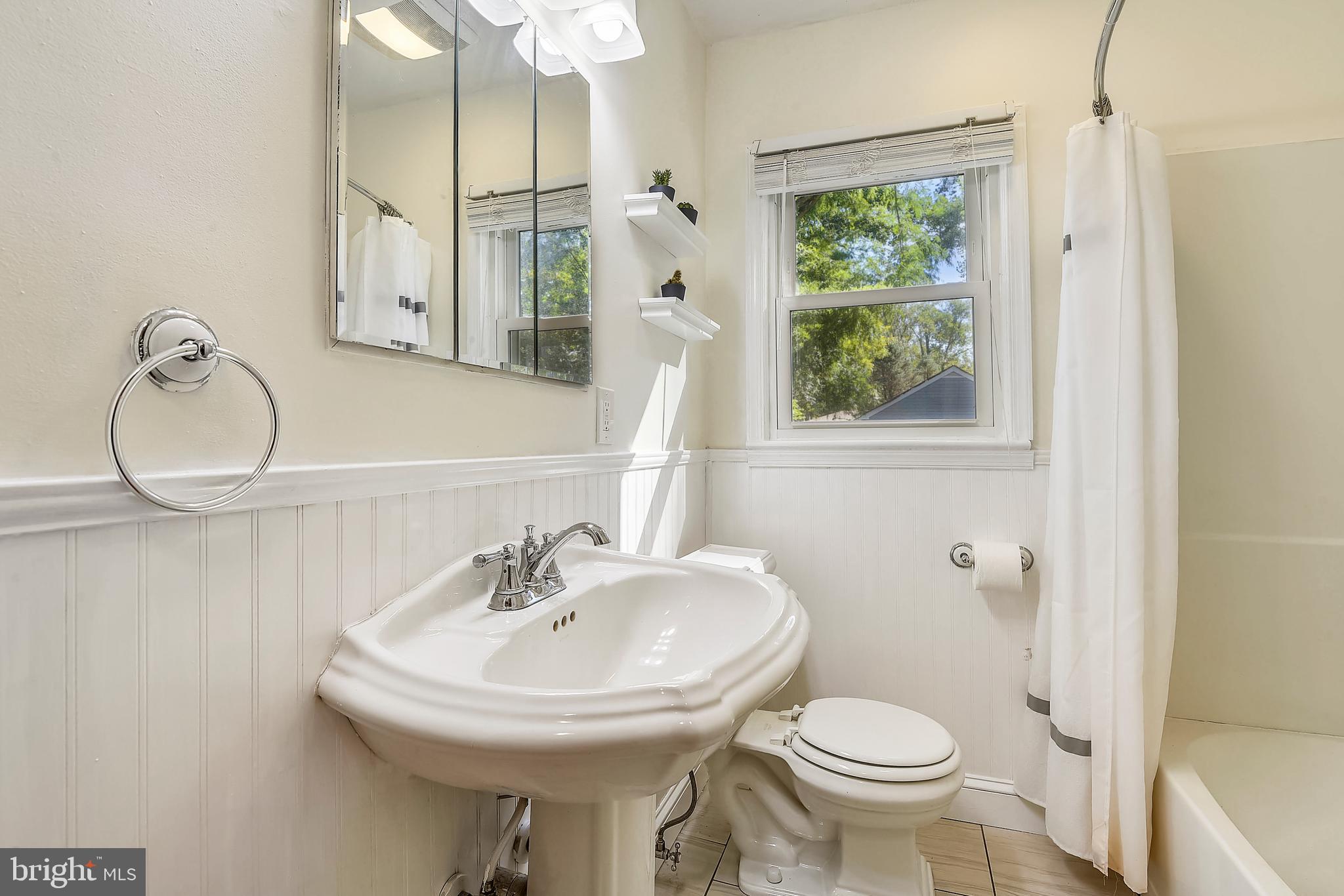 6501 Highbridge Road Bowie, MD 20720 - Photo 12 of 33 Renovated main level full bath!