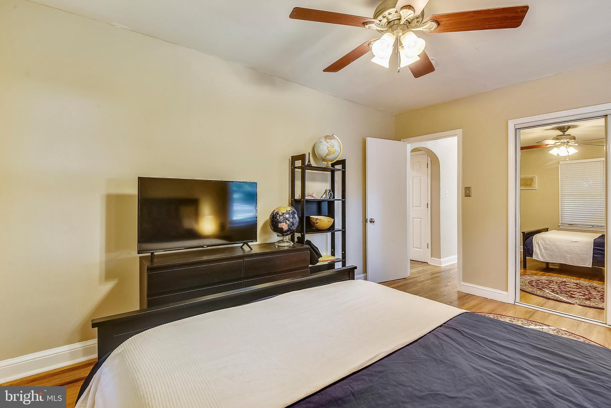 6501 Highbridge Road Bowie, MD 20720 - Photo 15 of 33 One of two bedrooms on main level.