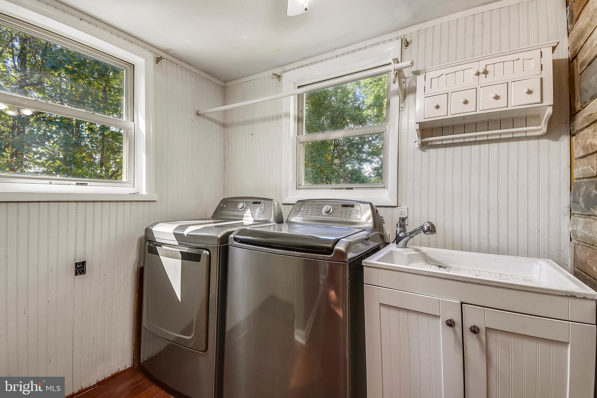 6501 Highbridge Road Bowie, MD 20720 - Photo 20 of 33 First floor laundry/mud room off Kitchen