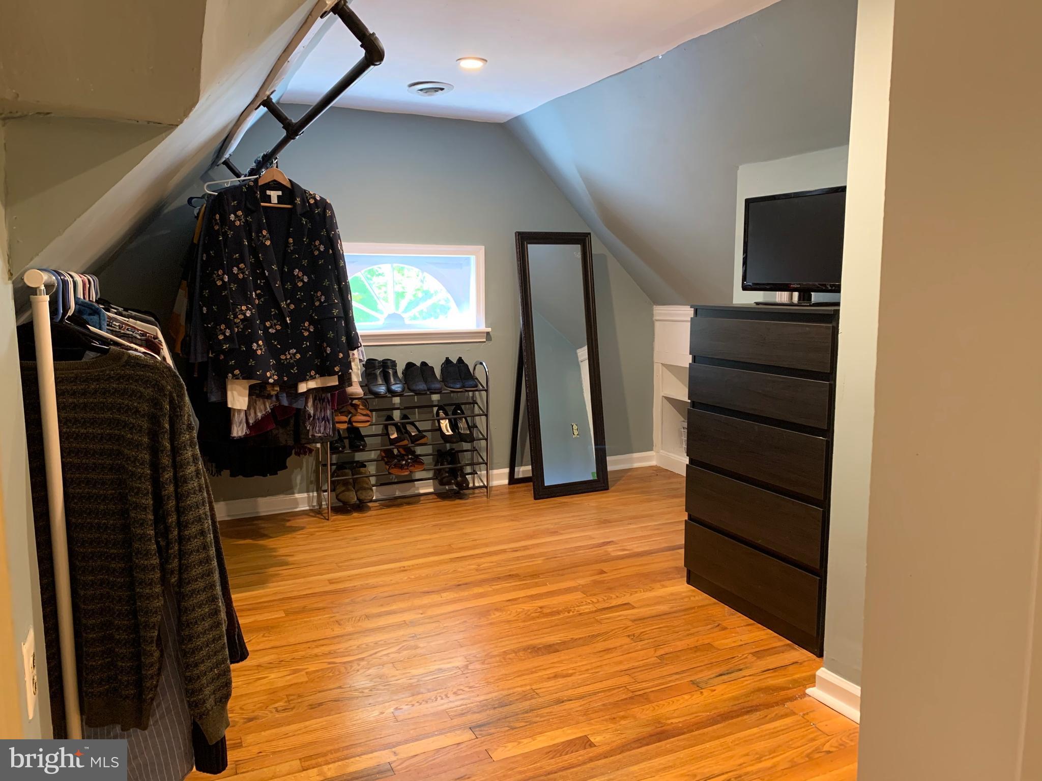 6501 Highbridge Road Bowie, MD 20720 - Photo 24 of 33 Amazing Master Bedroom Closet!