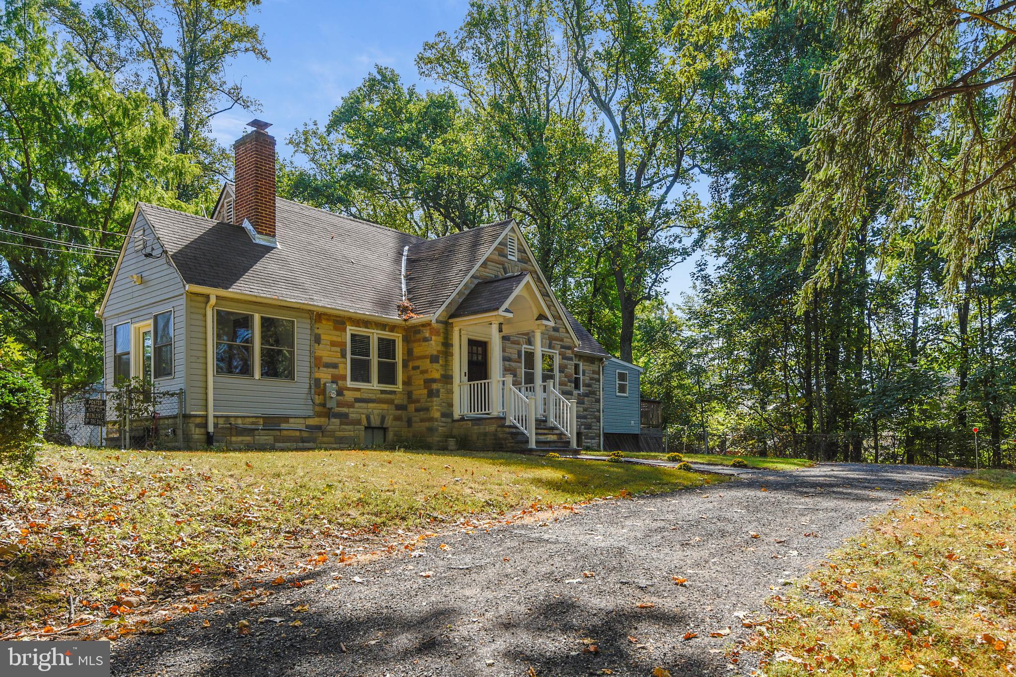 6501 Highbridge Road Bowie, MD 20720 - Photo 3 of 33 So much parking aside from the 3 Car Garage!