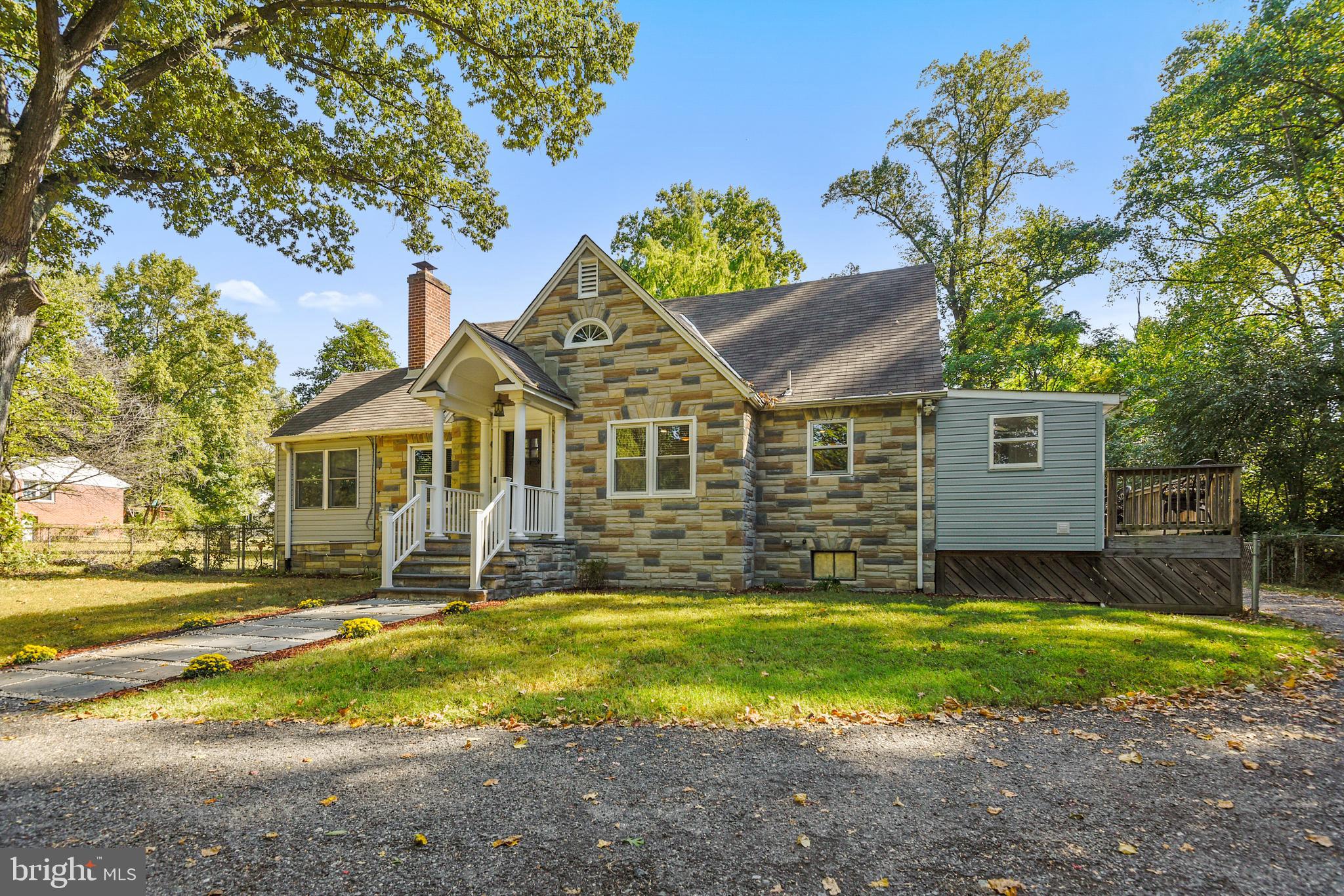 6501 Highbridge Road Bowie, MD 20720 - Photo 4 of 33 Sitting on top of the hill with an awesome view!