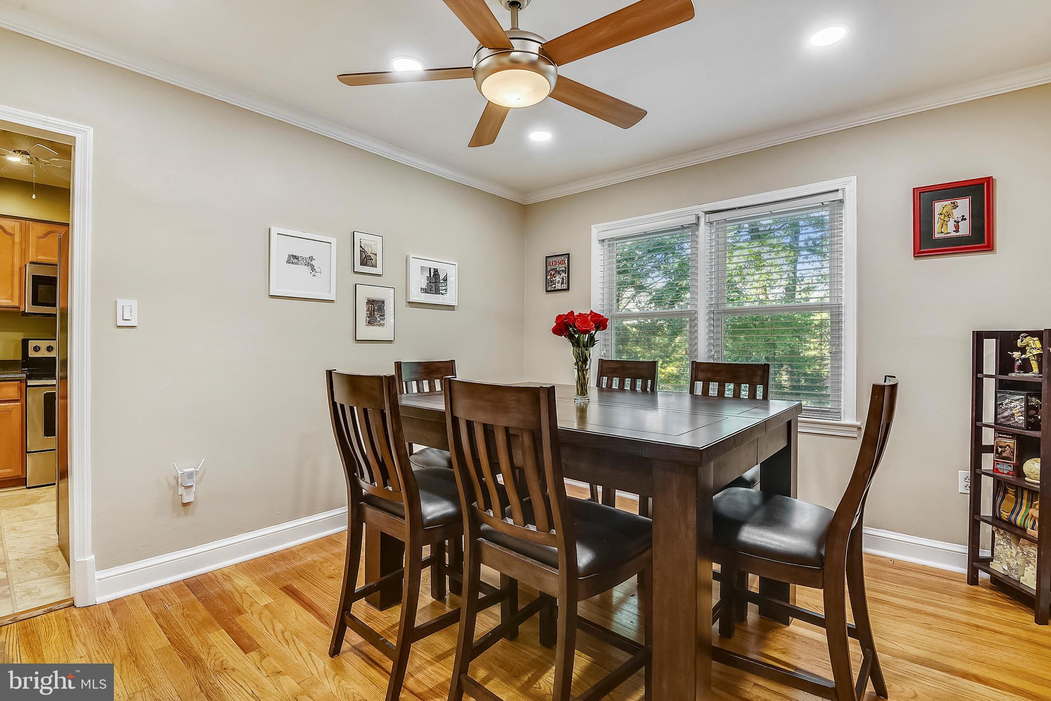 6501 Highbridge Road Bowie, MD 20720 - Photo 7 of 33 Bright and light dining room!
