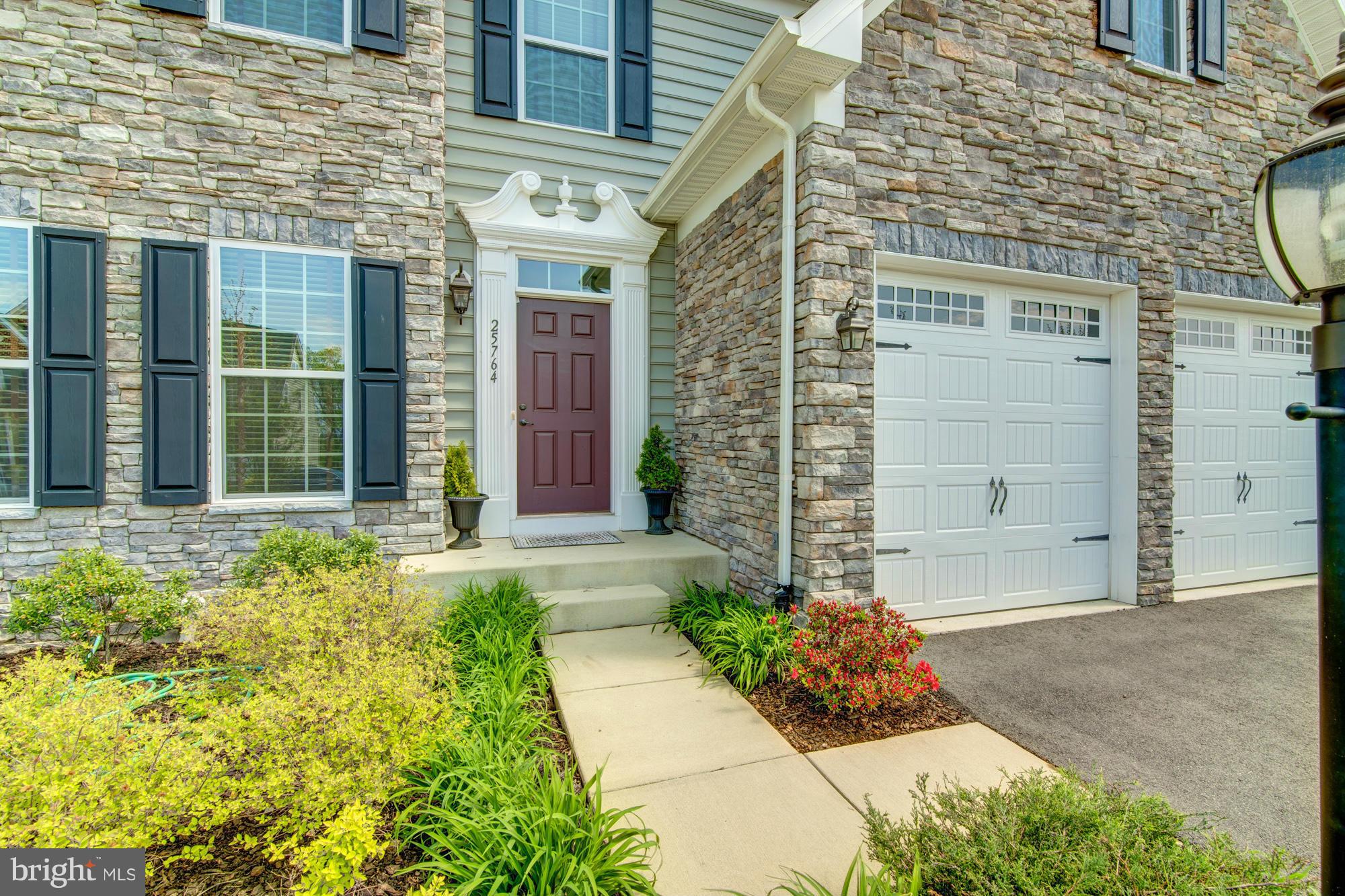 25764 Racing Sun Drive Aldie, VA 20105 - Photo 2 of 30 Exterior (Front)