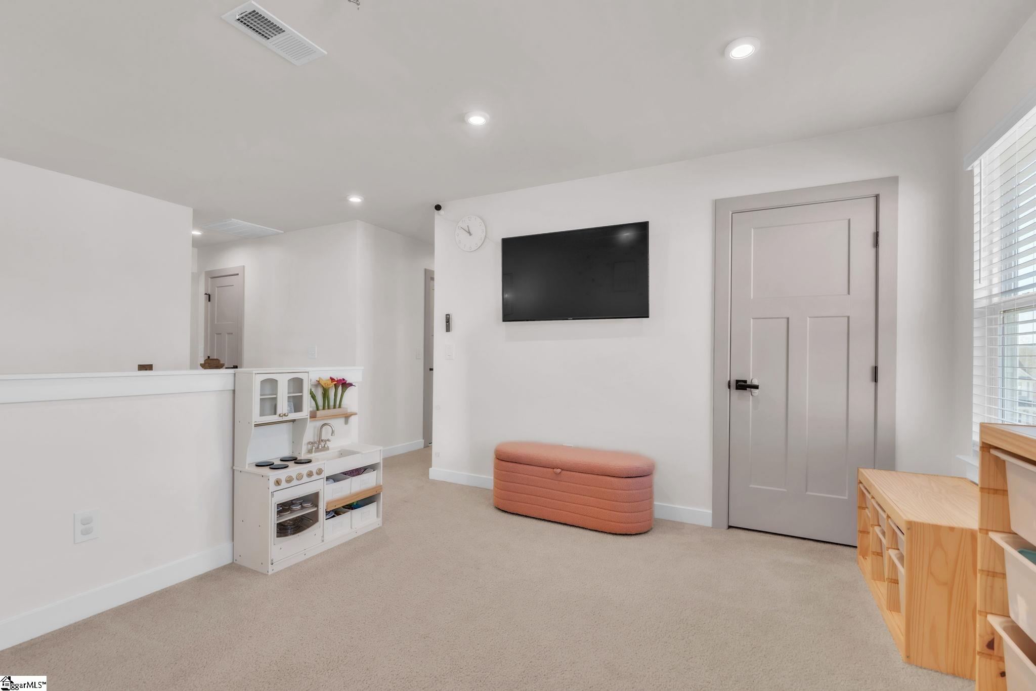 401 Aztec Court Greenville, SC 29607 - Photo 24 of 48