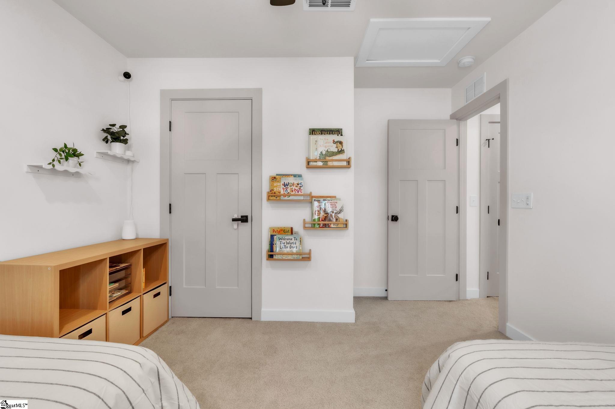 401 Aztec Court Greenville, SC 29607 - Photo 28 of 48