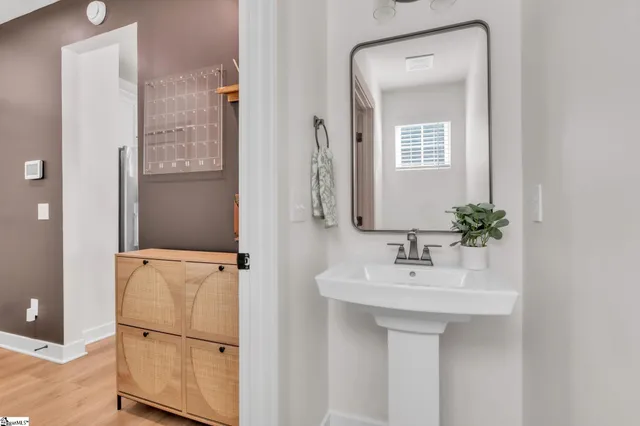 $3,000 | 401 Aztec Court, Greenville, SC 29607