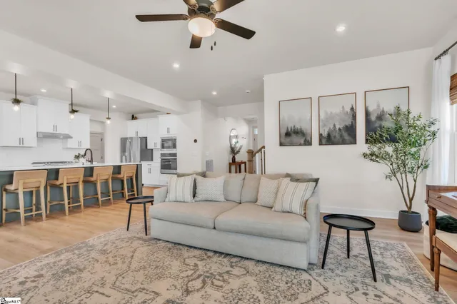 $3,000 | 401 Aztec Court, Greenville, SC 29607