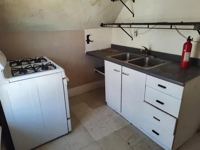 $679,000 | 183 Cartier Street, Manchester, NH 03102