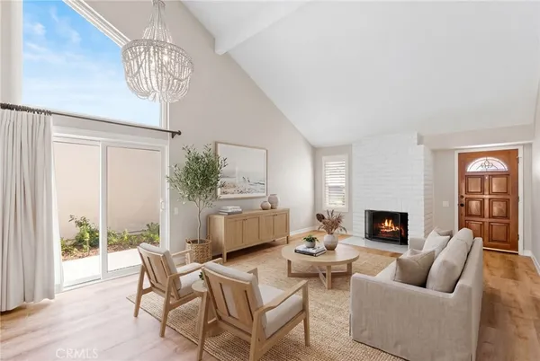 $1,598,000 | 10 Poinsettia, Irvine, CA 92604