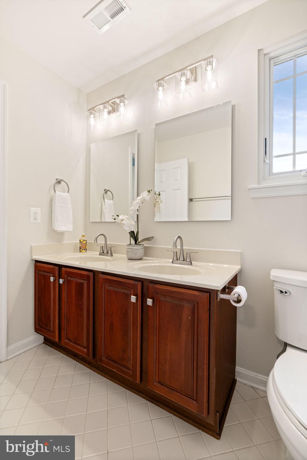 6449 Morris Road Spotsylvania, VA 22551 - Photo 45 of 61 Upstairs
Full Bathroom