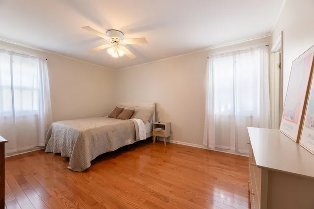 $465,000 | 795 Plymouth Road, Hoffman Estates, IL 60192