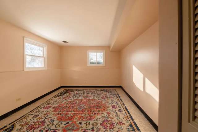 $465,000 | 795 Plymouth Road, Hoffman Estates, IL 60192