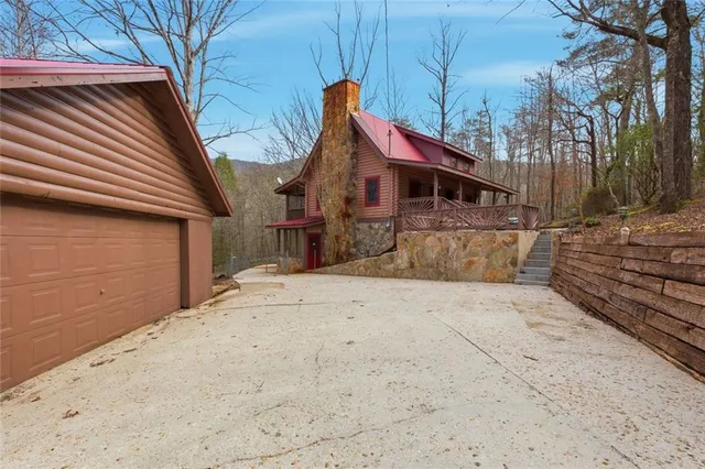 $399,900 | 61 Bear Ridge Road, Cleveland, GA 30528