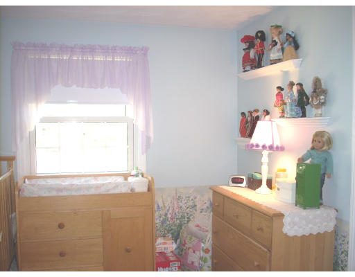 228 Old Farm Road Hanover, MA 02339 - Photo 16 of 26 Gallery Image 16
