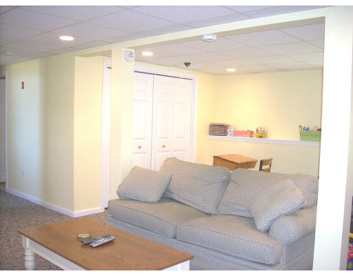 228 Old Farm Road Hanover, MA 02339 - Photo 20 of 26 Gallery Image 20