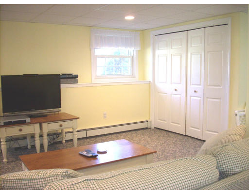 228 Old Farm Road Hanover, MA 02339 - Photo 22 of 26 Gallery Image 22