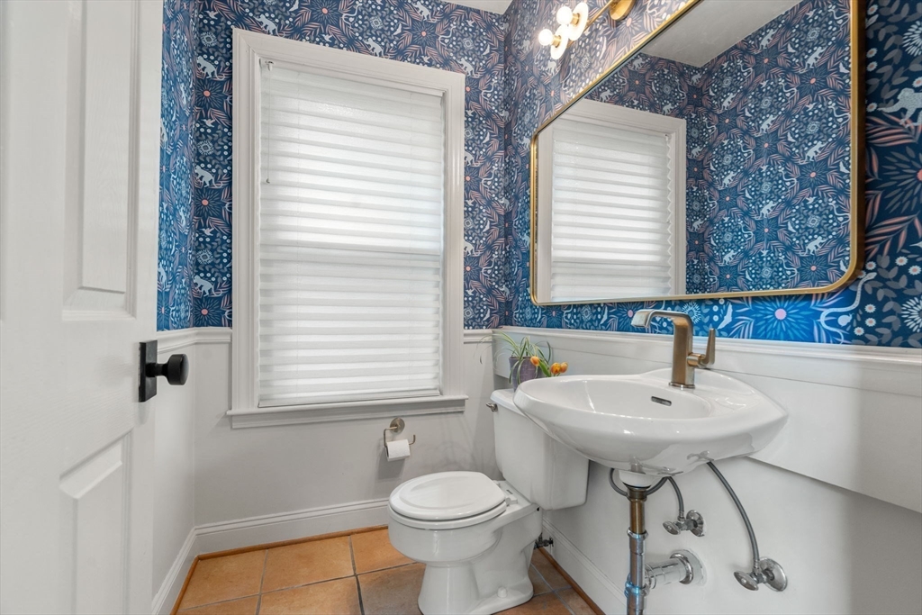 14 Gordon Street Boston, MA 02130 - Photo 12 of 39