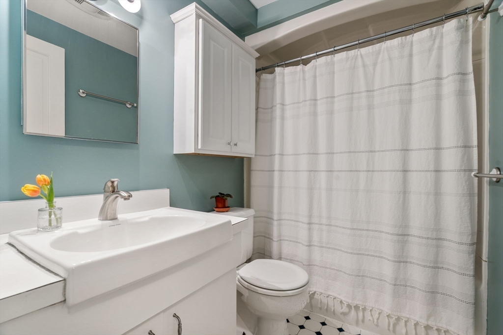 14 Gordon Street Boston, MA 02130 - Photo 20 of 42