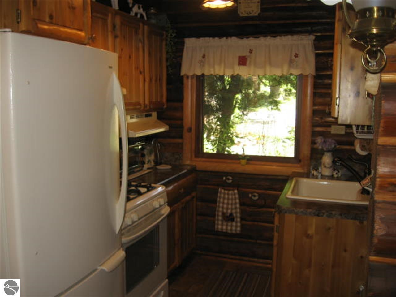 2551 Pine Ridge Road Lupton, MI 48635 - Photo 9 of 14 1775310-8.JPG