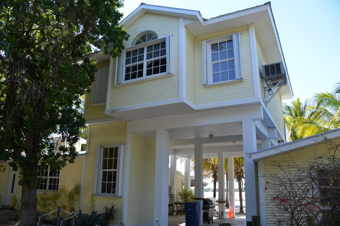 60 Pelican Road Marathon, FL 33050 - Photo 27 of 47 Front Master Wing Elevation