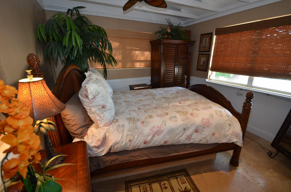 60 Pelican Road Marathon, FL 33050 - Photo 36 of 47 Guest Room (1)
