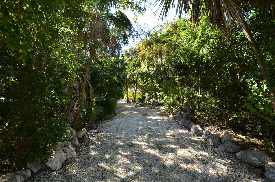 60 Pelican Road Marathon, FL 33050 - Photo 45 of 47 Secluded Private Drive