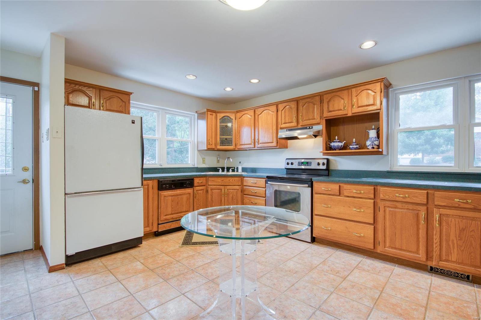 7141 Becker Road Oakville, MO 63129 - Photo 2 of 40 Gallery Image 2