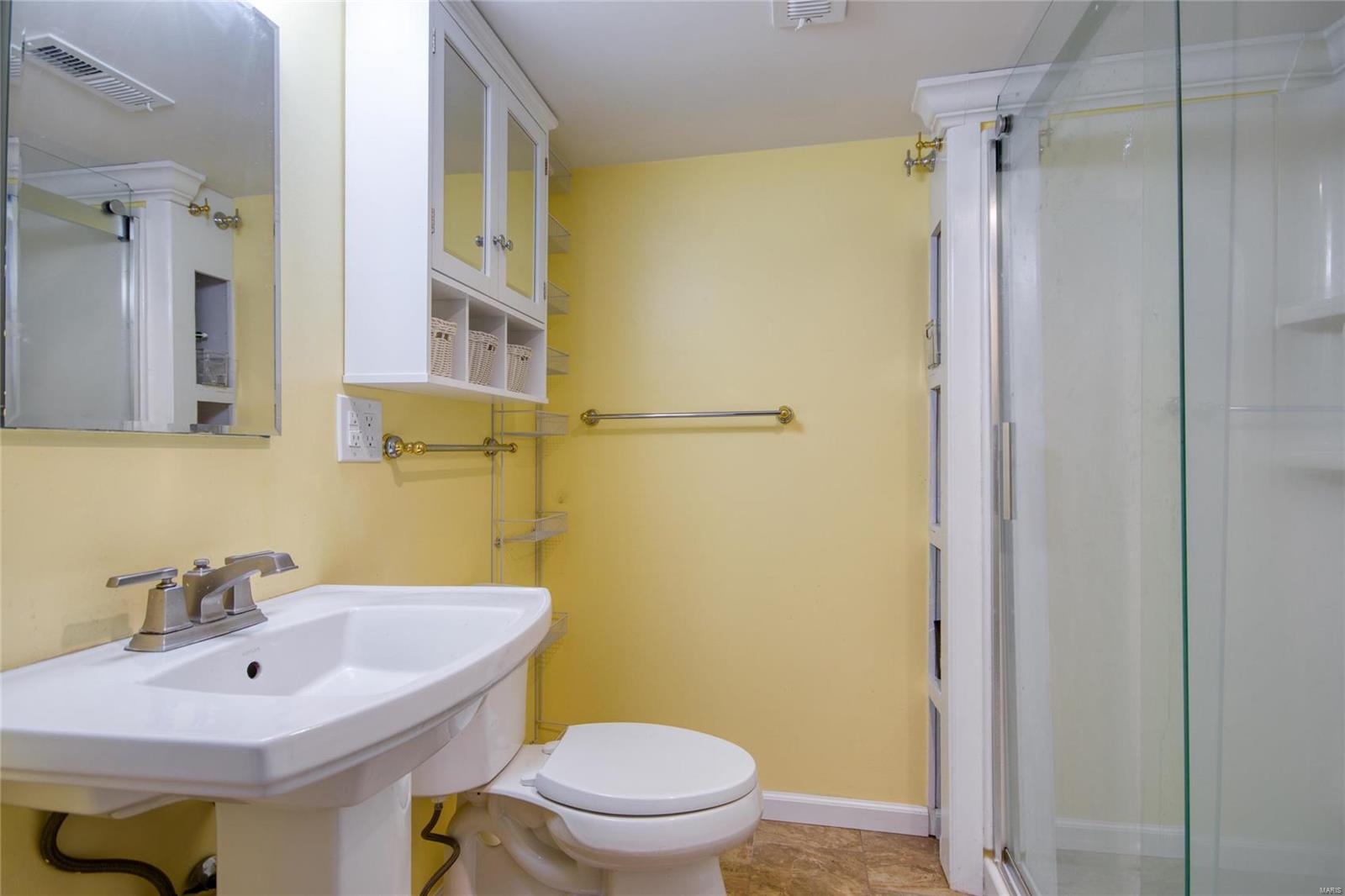 7141 Becker Road Oakville, MO 63129 - Photo 25 of 40 Gallery Image 25